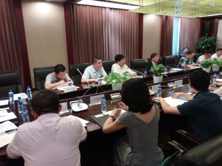  長春市深化智慧城市、醫(yī)養(yǎng)結(jié)合色小鎮(zhèn)、觀光城鎮(zhèn)開發(fā)等項目合作交流會現(xiàn)場